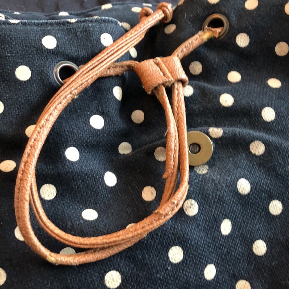 ALDO BACKPACK - BLACK & WHITE POLKA DOT WITH BROWN PLEATHER STAPS & TRIM - #216 - Picture 6 of 12